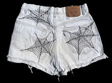 Load image into Gallery viewer, WEBBY SHORTS - 30-31"
